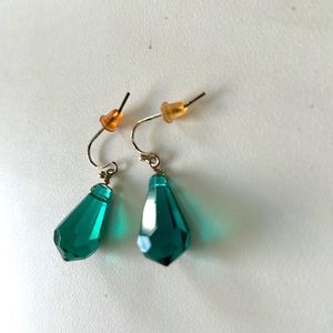 Beautiful vintage Green crystal drop Pierced Earrings, Includes Velvet gift box.
